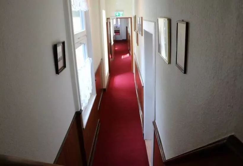 酒店 Deutsches Haus