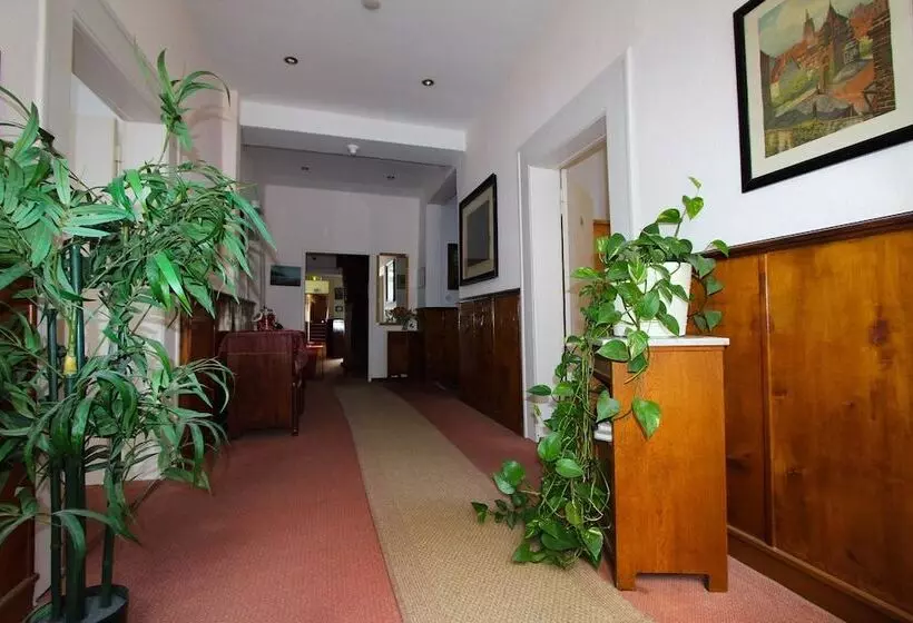 酒店 Deutsches Haus