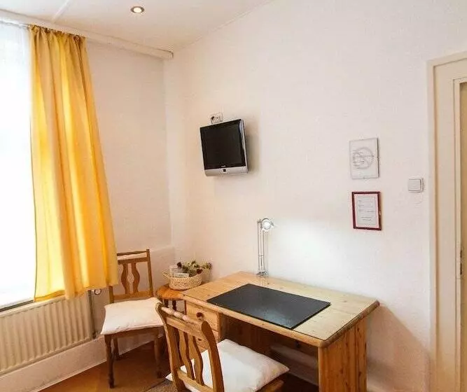 酒店 Deutsches Haus