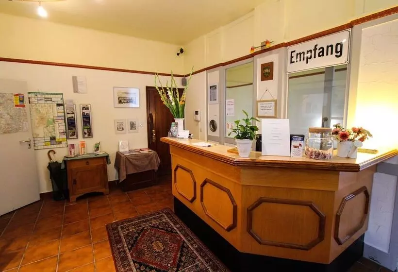 酒店 Deutsches Haus