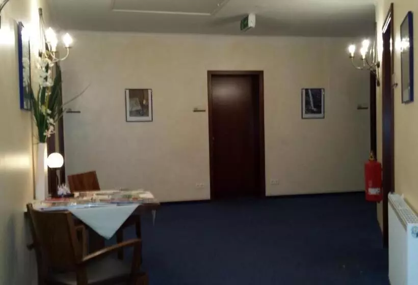 酒店 Restaurant Am Pfauenhof