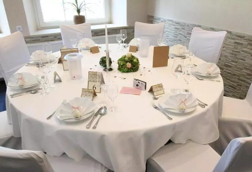 Отель Restaurant Haus Waldesruh