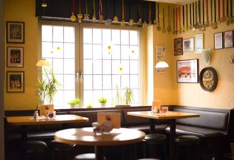 בית מלון כפרי Schütze Superior