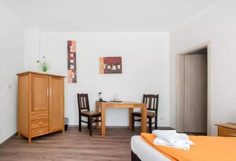 هتل Villa Altstadtperle Erfurt