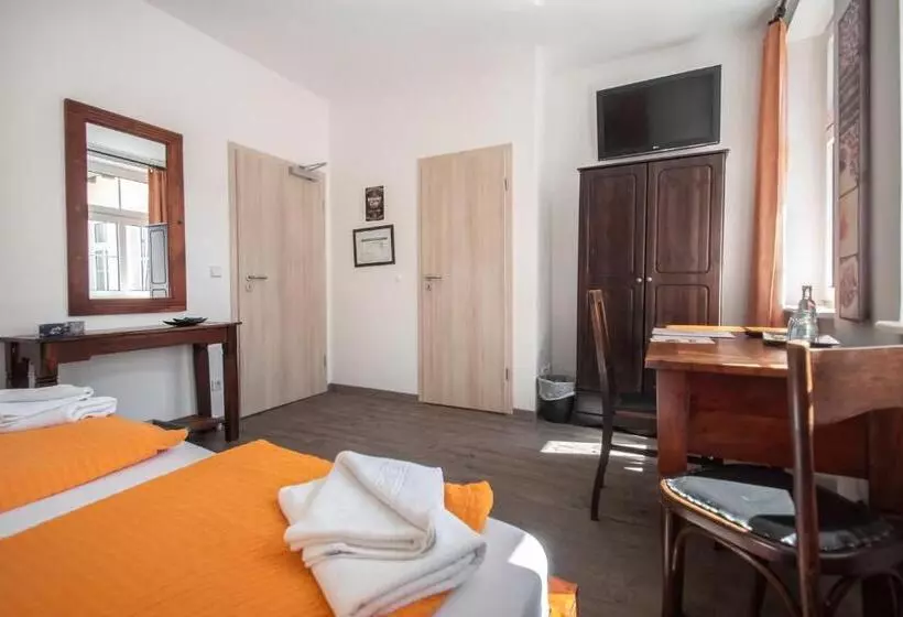 هتل Villa Altstadtperle Erfurt