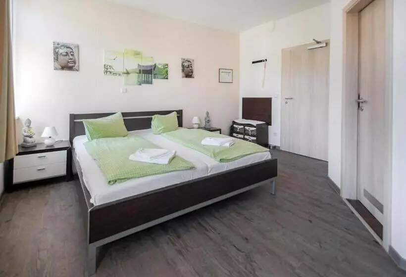 هتل Villa Altstadtperle Erfurt