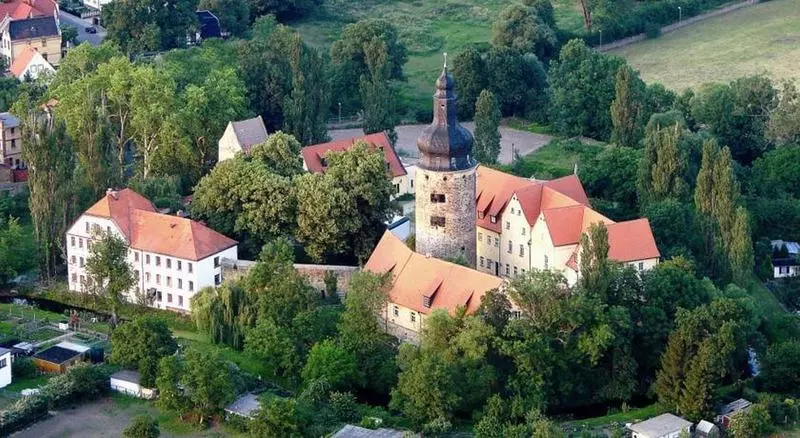 Отель Wasserburg Zu Gommern
