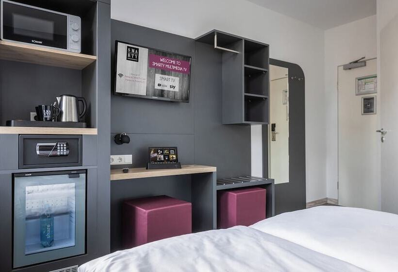 SMARTY Airport Cologne Hotel - KONTAKTLOSER SELF CHECK-IN