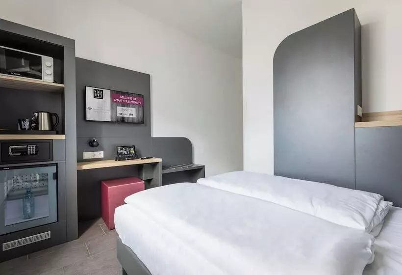 SMARTY Airport Cologne Hotel - KONTAKTLOSER SELF CHECK-IN