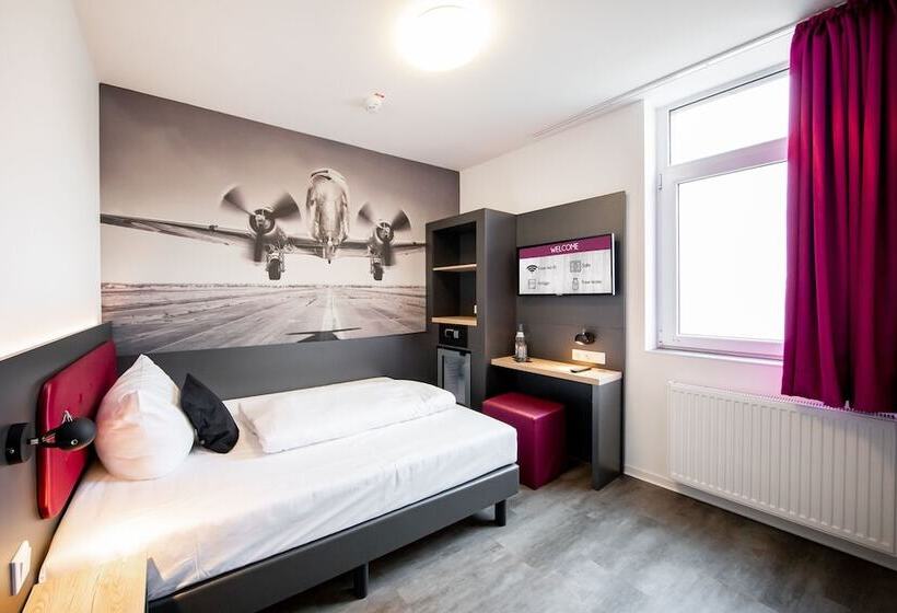 SMARTY Airport Cologne Hotel - KONTAKTLOSER SELF CHECK-IN