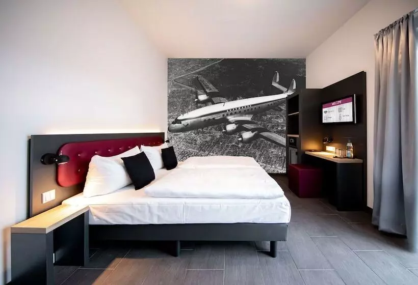 SMARTY Airport Cologne Hotel - KONTAKTLOSER SELF CHECK-IN