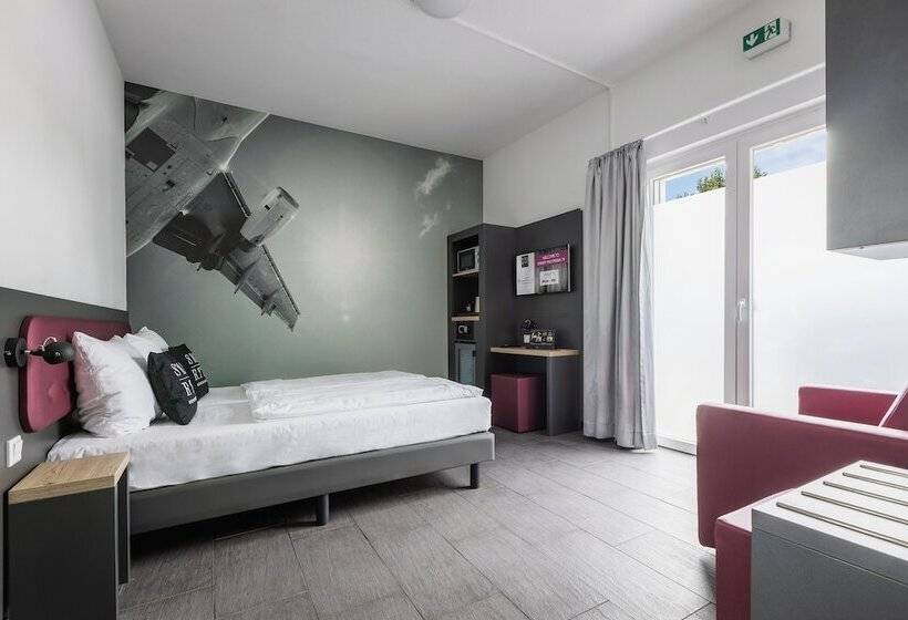 SMARTY Airport Cologne Hotel - KONTAKTLOSER SELF CHECK-IN