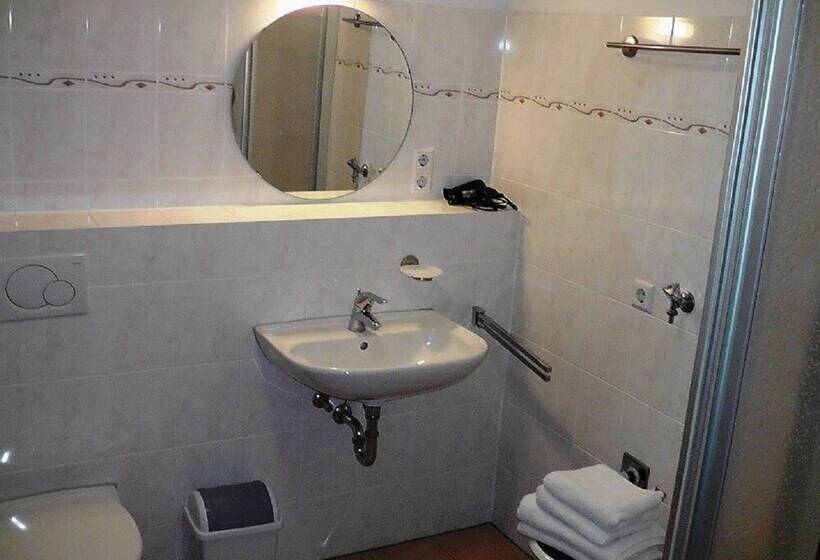 住宿加早餐  Pension Jaspis