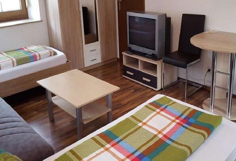 住宿加早餐  Pension Jaspis