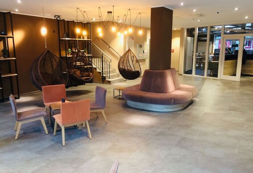 Adesso Hotel Göttingen Pay At Property On Arrival Ihr Automatenhotel In Göttingen