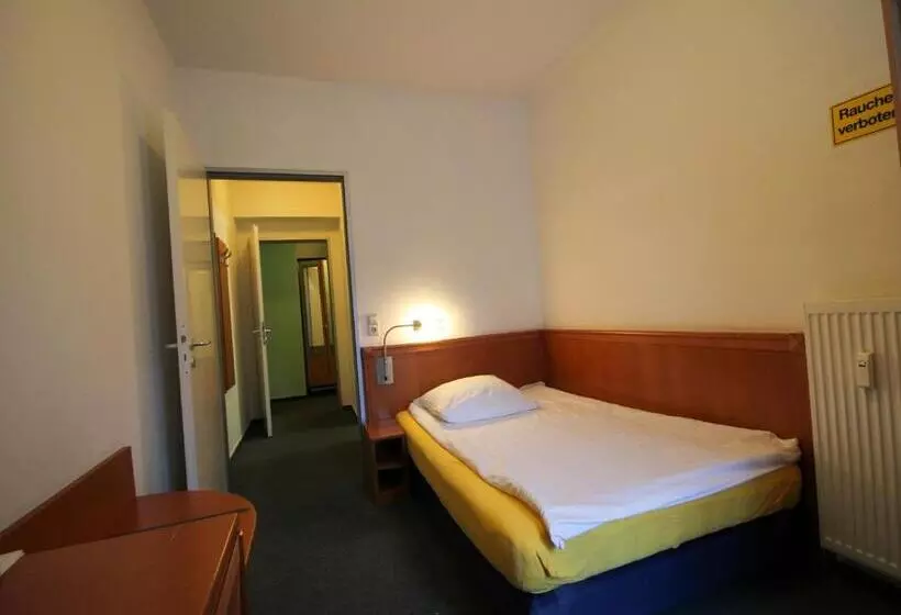 ホテル Ahrberg Viertel