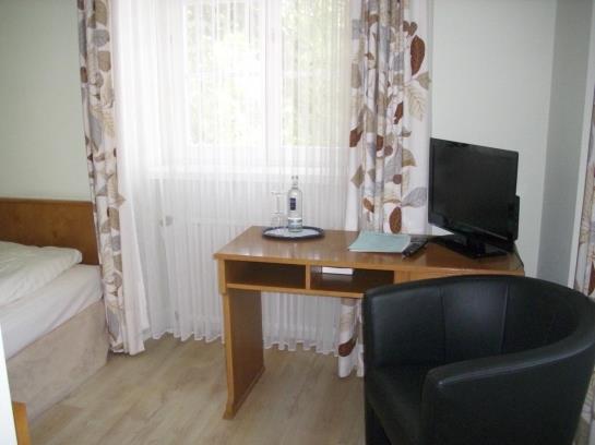 Отель Am Schloss