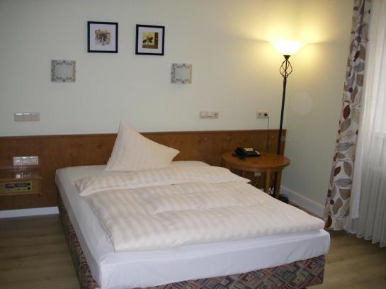 Отель Am Schloss