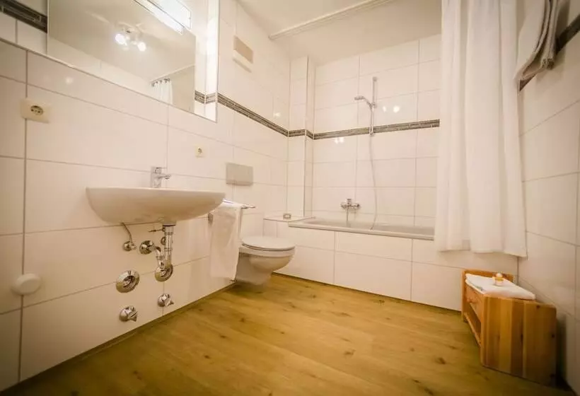 호텔 Gasthaus & Pension Mohren