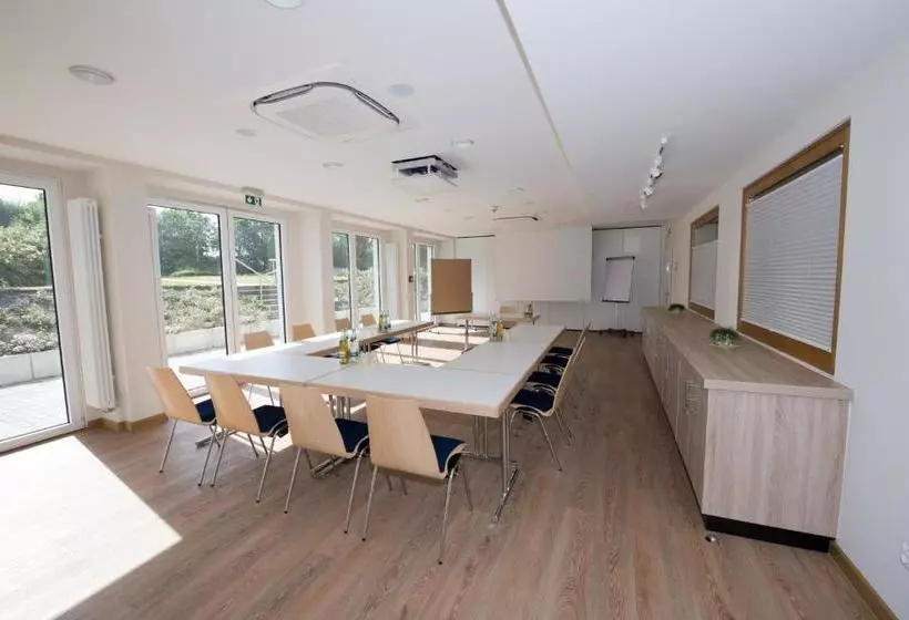 ホテル Heinrich Pesch