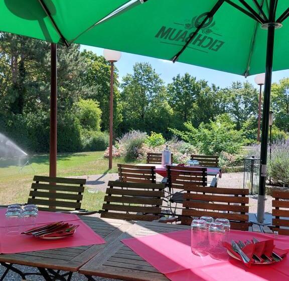 Отель Heinrich Pesch