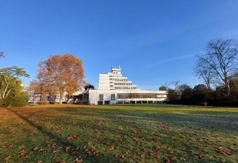 ホテル Heinrich Pesch