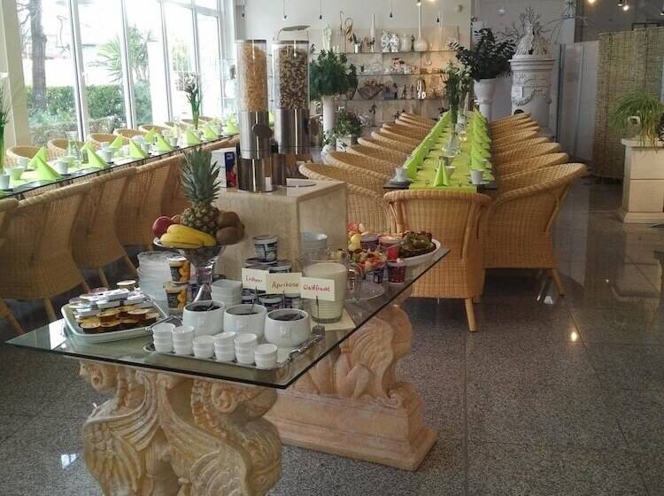 Отель Lindemann