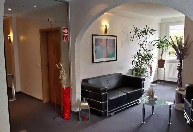 בית מלון כפרי Merkur Garni