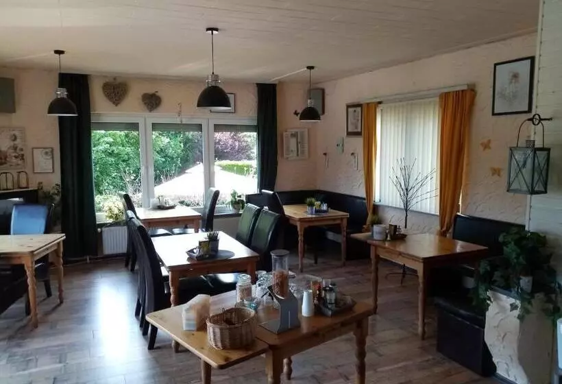 בית מלון כפרי Pension Hubertus