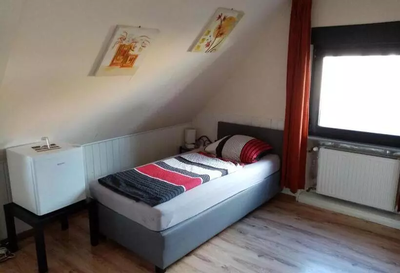 בית מלון כפרי Pension Hubertus