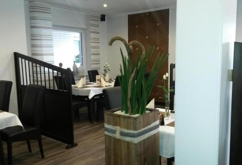 فندق Restaurant Zum Wacholderhain