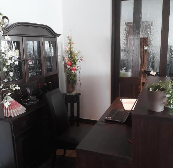 فندق Restaurant Zum Wacholderhain