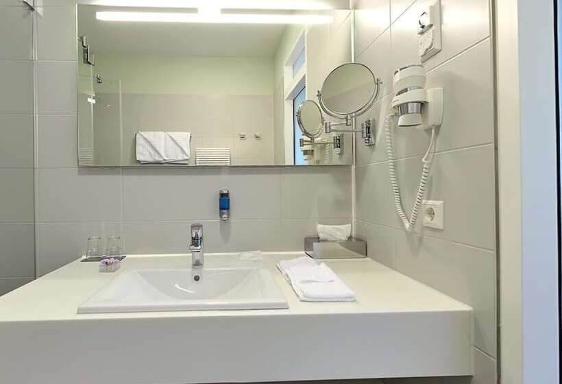 هتل Schloss Rabenstein