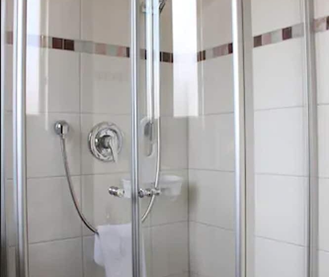 Sinzingers Krone Hotel Und Restaurant