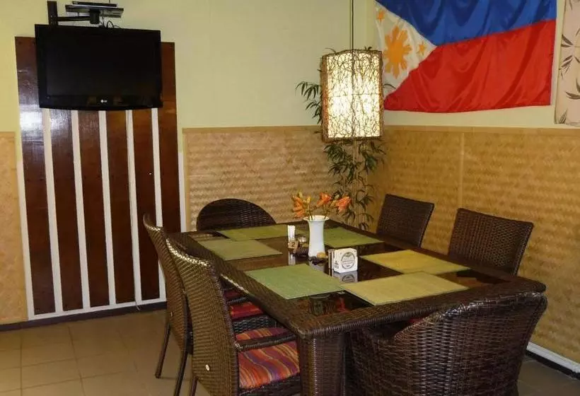 ホテル Vier Linden