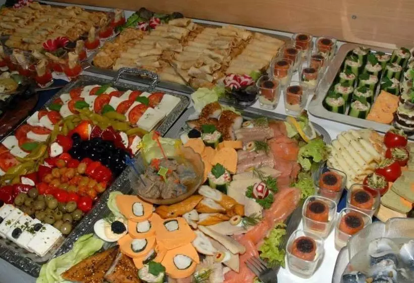 ホテル Vier Linden