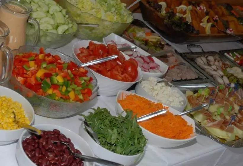 ホテル Vier Linden