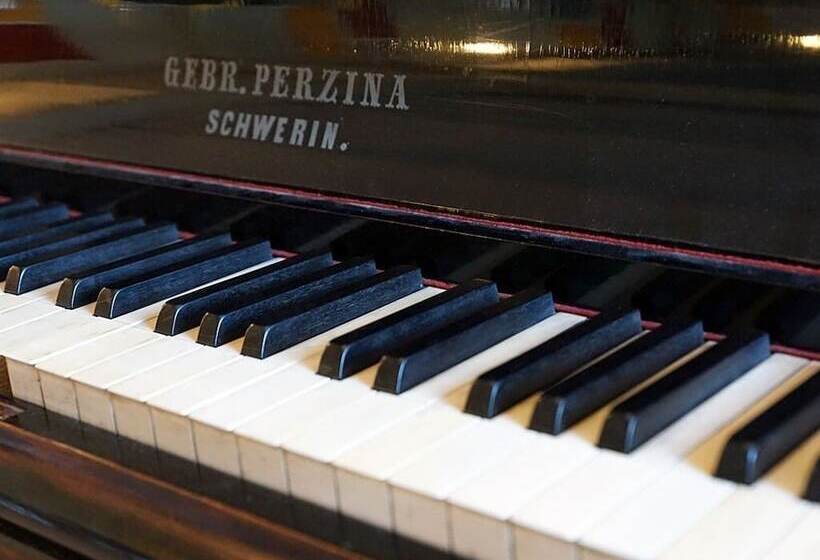 فندق Restaurant Und Pension Zur Wildgans