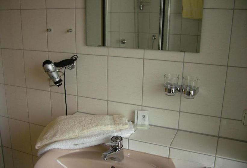 膳宿费 Gasthaus Zum Hirschen