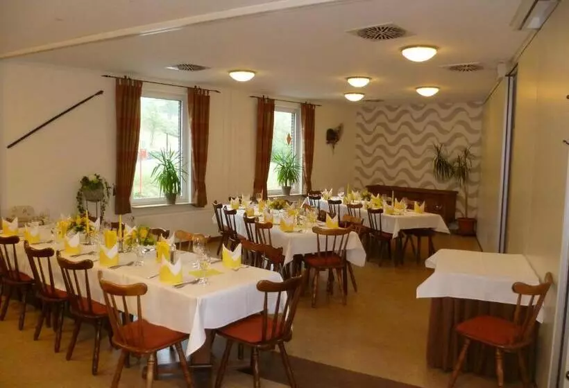 ペンション Landgasthof Zur Scharfen Ecke