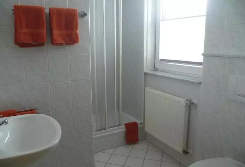 ペンション Landgasthof Zur Scharfen Ecke