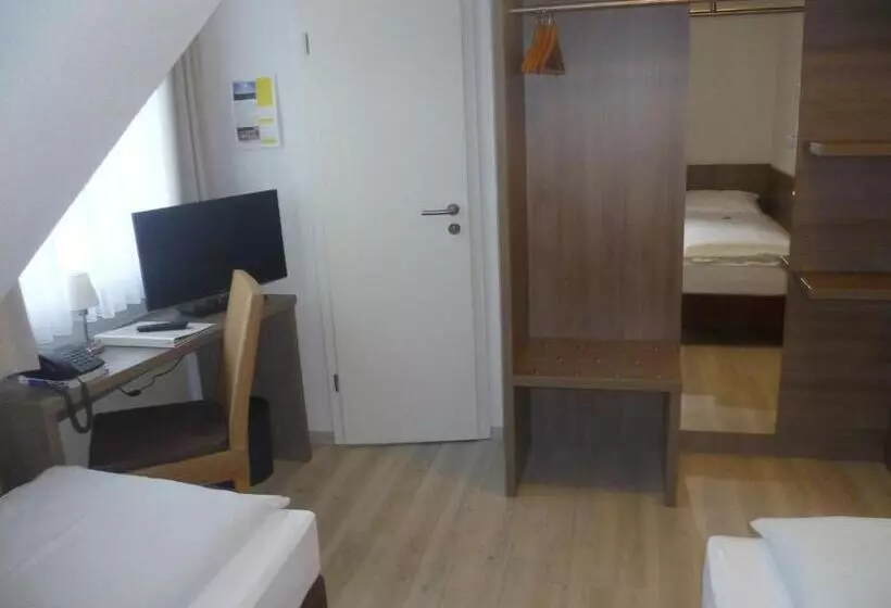 ペンション Landgasthof Zur Scharfen Ecke