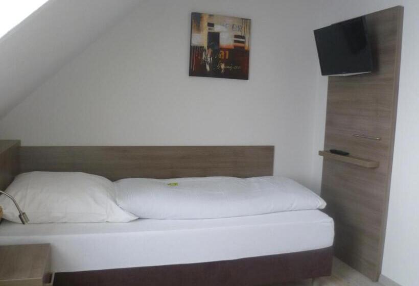 بنسيون Landgasthof Zur Scharfen Ecke