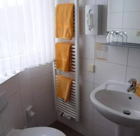 ペンション Landgasthof Zur Scharfen Ecke