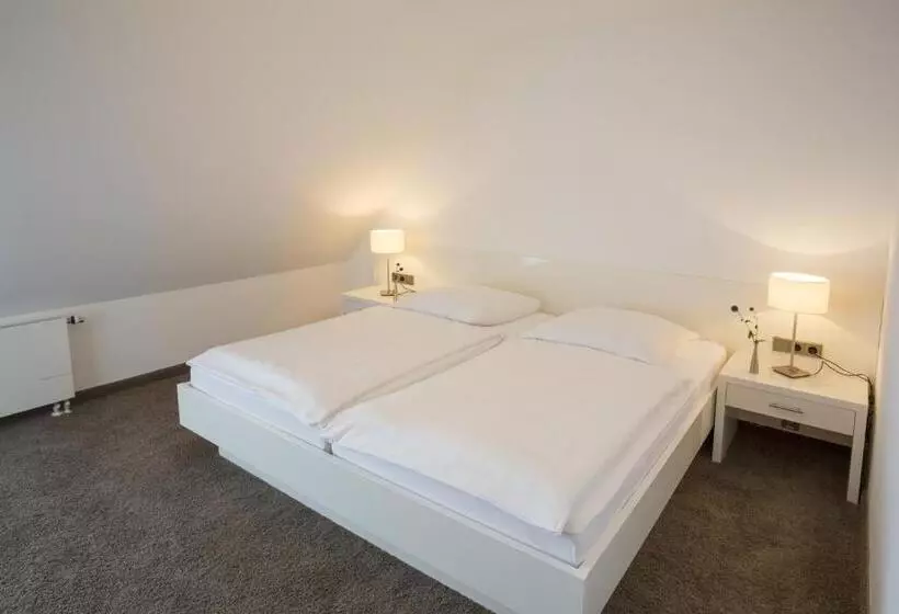 펜션 Landidyll Hotel Lamm