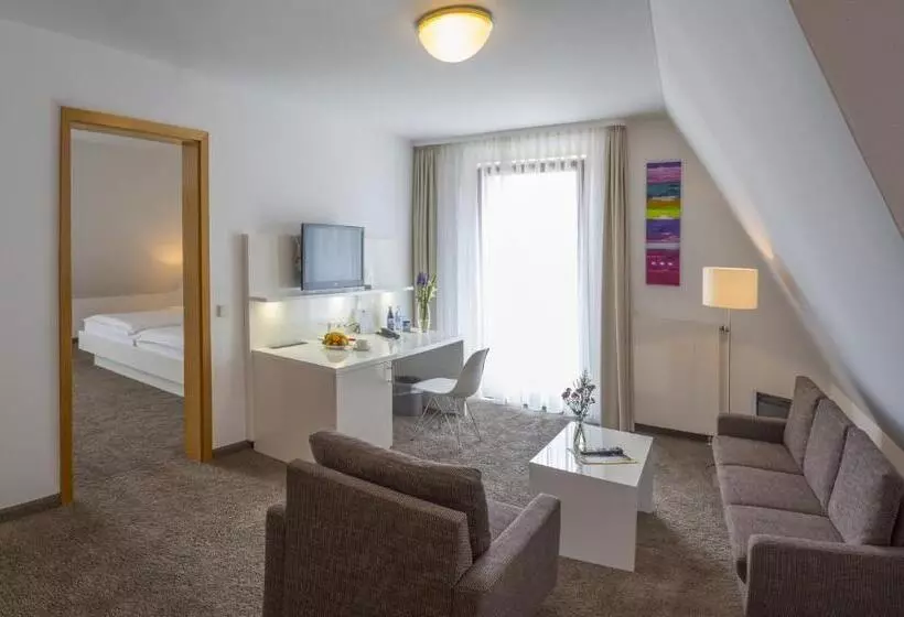 펜션 Landidyll Hotel Lamm