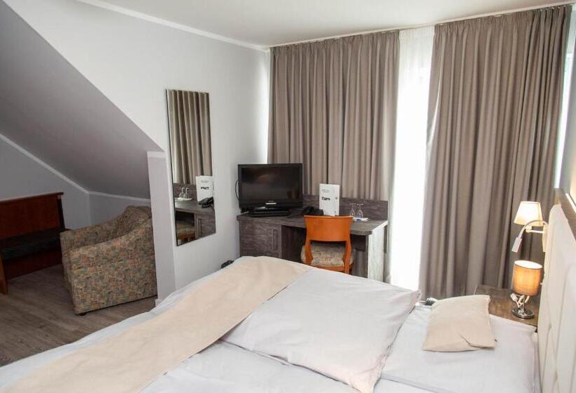 膳宿费 Willmeroth Windeck