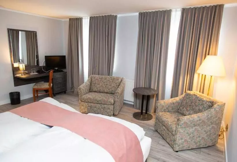 膳宿费 Willmeroth Windeck