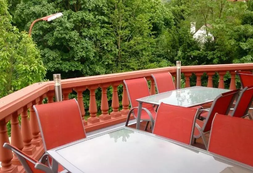 Romantik Hotel Villa Sayn