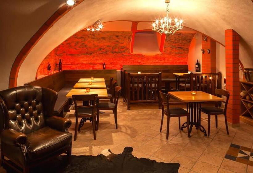 Romantik Hotel Villa Sayn